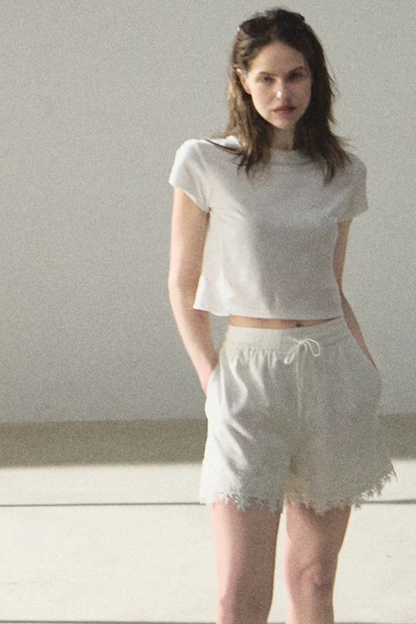 Lyocell-Spitzenhose mit weitem Bein