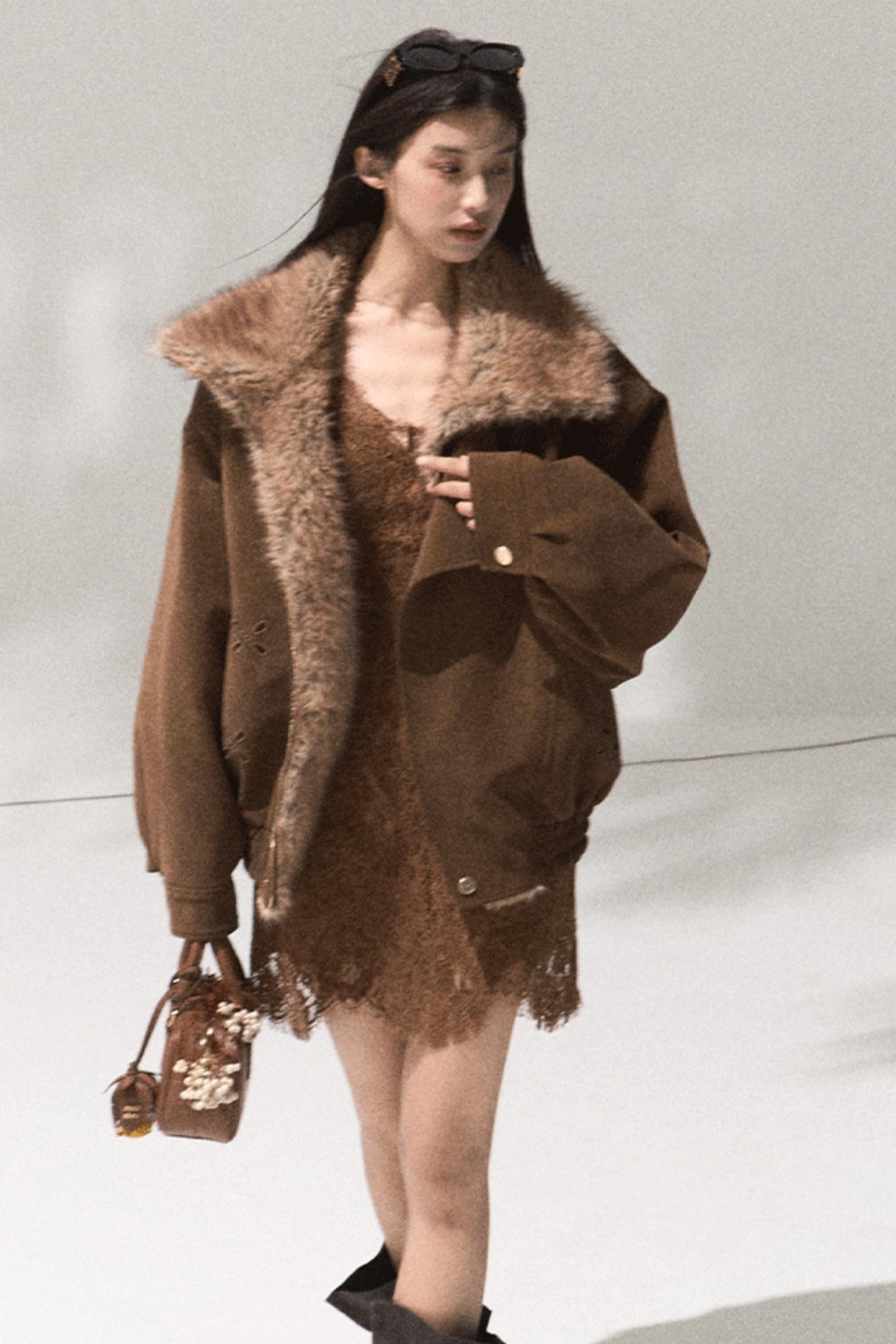 Velvet Lace Slim Silhouette Dress