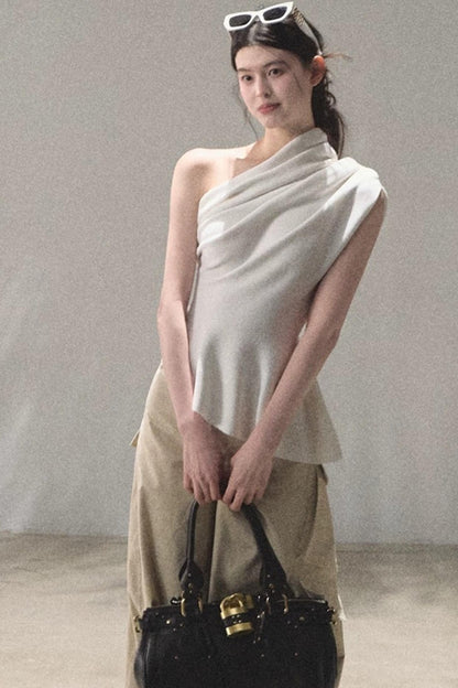 화이트 비대칭 리오셀 탑