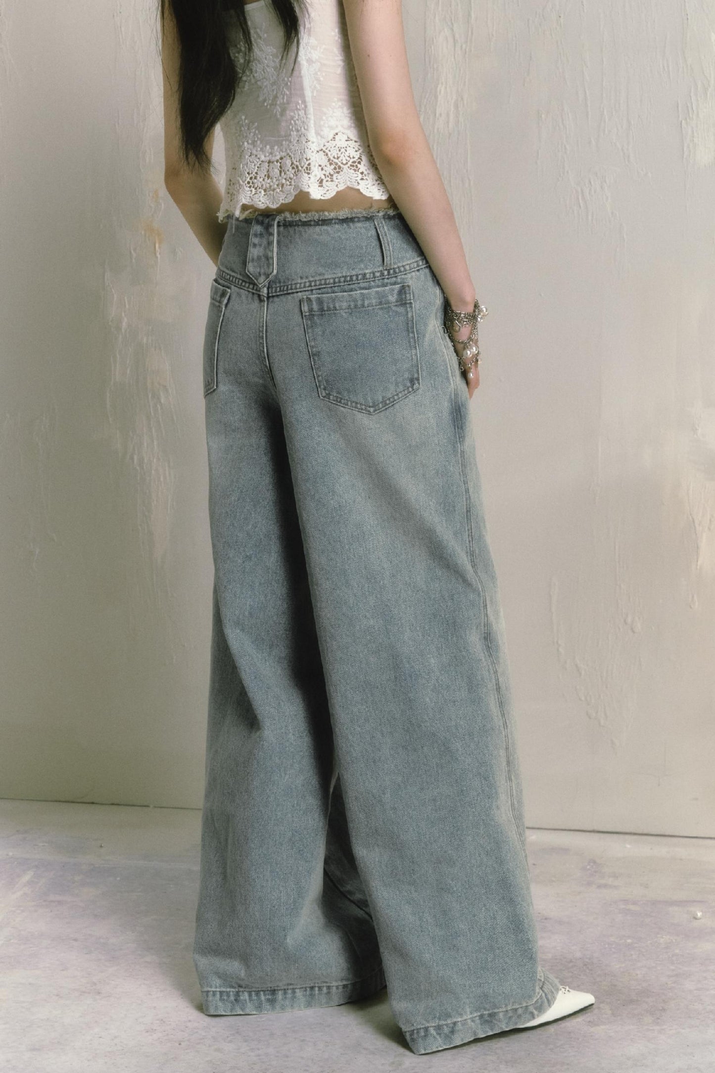 Classic Wide-Leg Jeans Pant