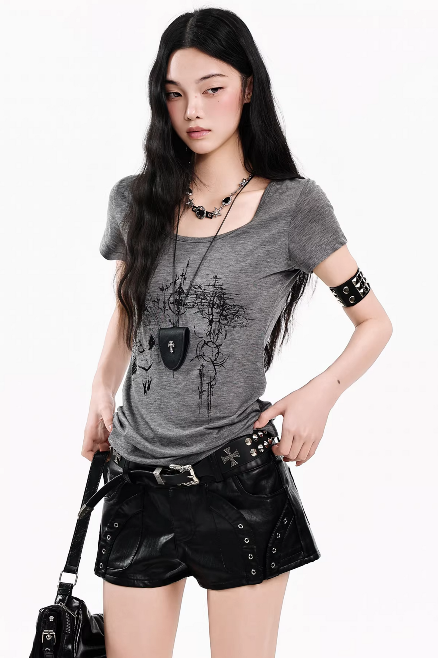 Dunkelgraues Buchstaben-Oberteil