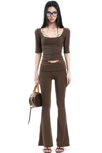 Figurbetontes Oberteil mit Spitzensaum