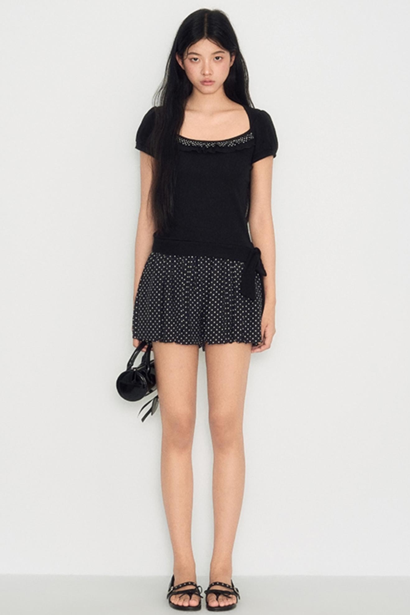 Nap Sweet Lace Tie Slim Top