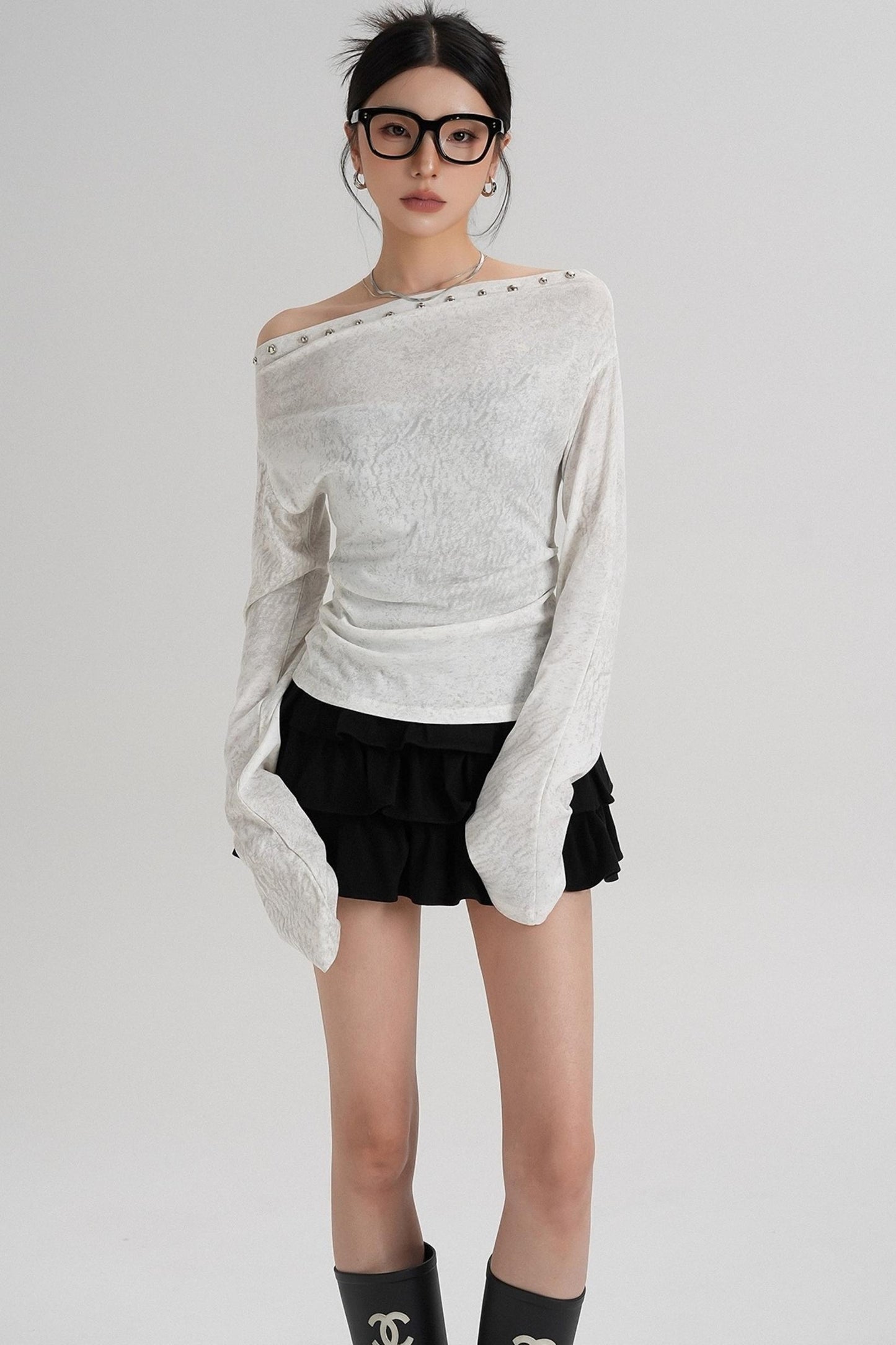 Niche Rivet Long-Sleeved T-Shirt