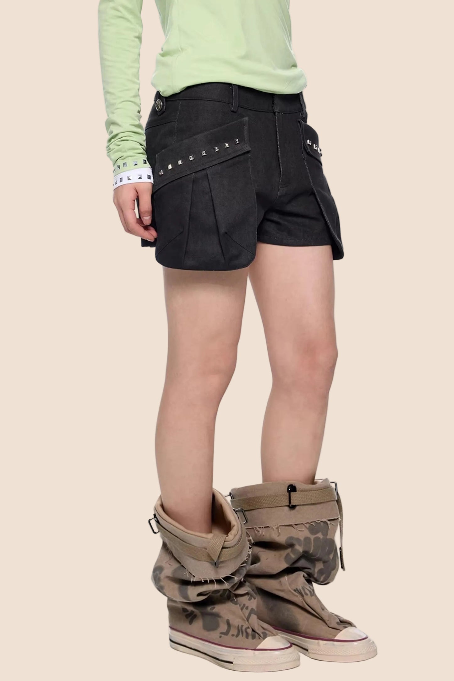 Rivet Pleated A-Line Shorts