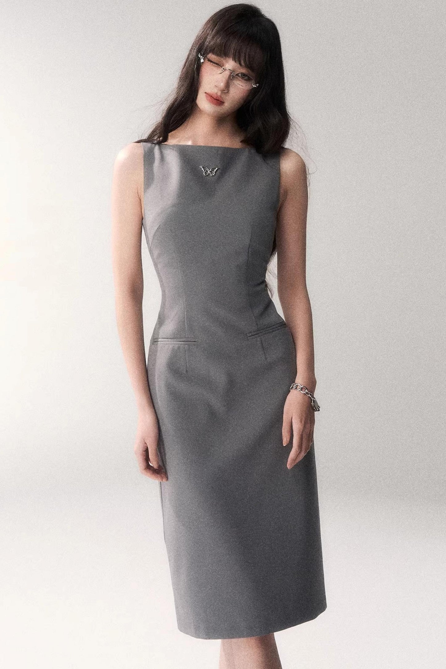 Siren schulterfreies graues Kleid