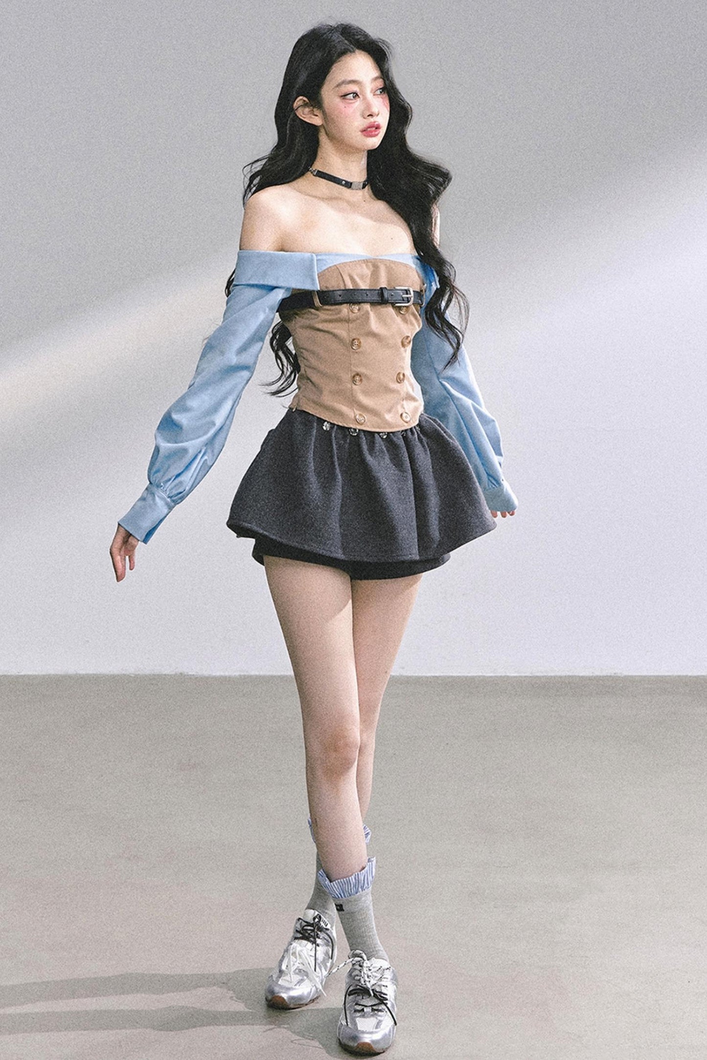 Wide Shoulder Crop Full Sleeve Top