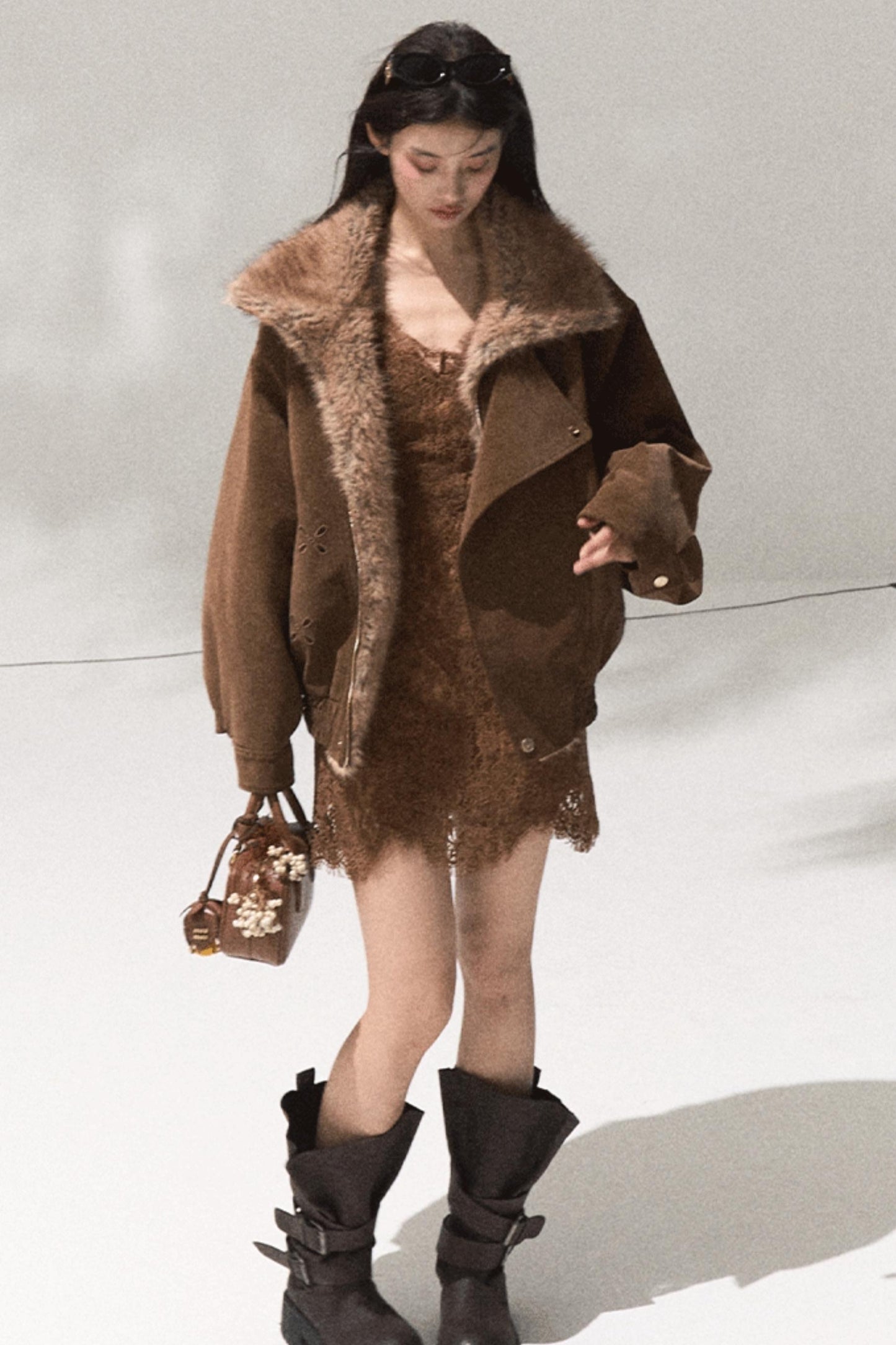 Velvet Lace Slim Silhouette Dress