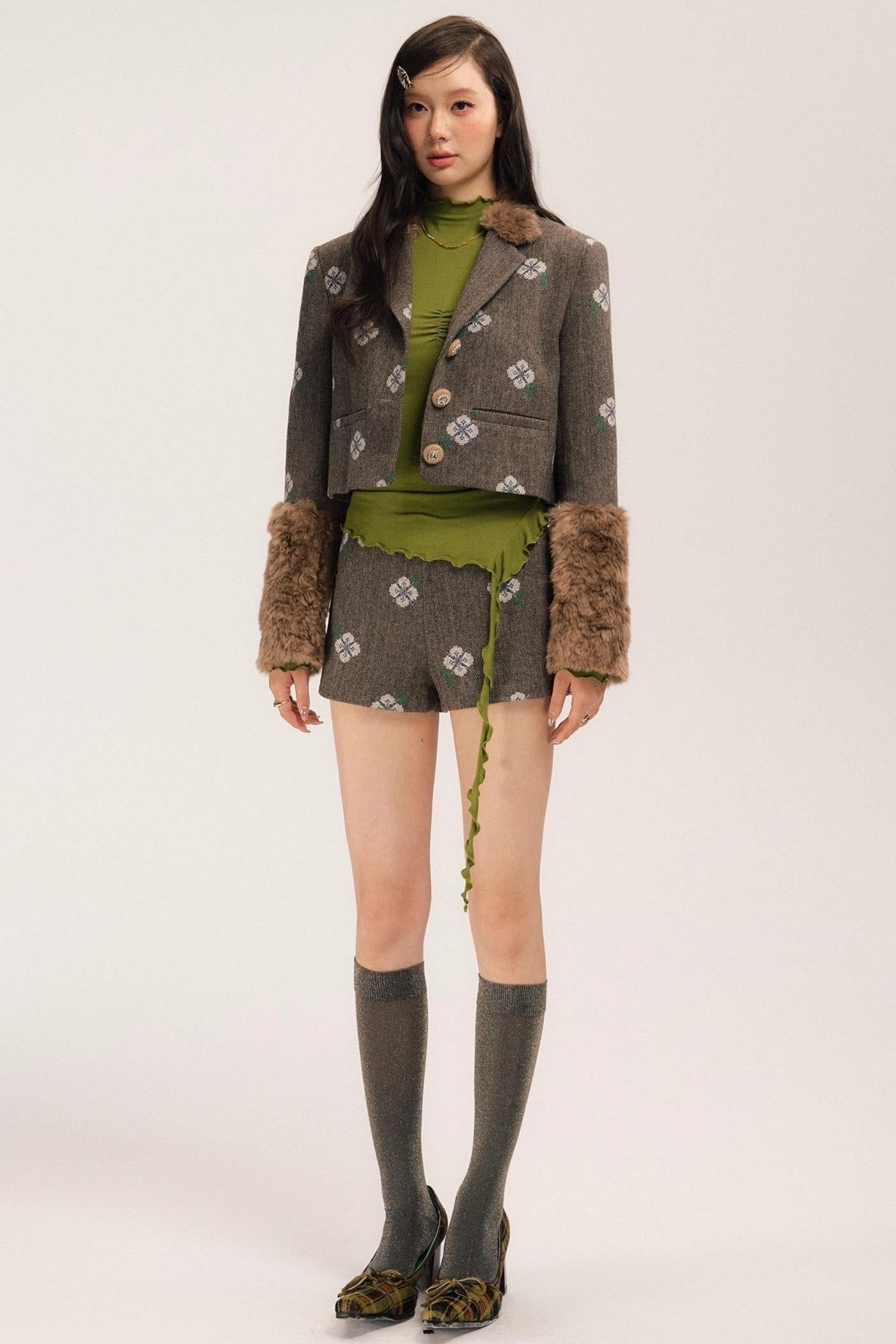 Retro Embroidery Tweed Fur Shorts Set-Up