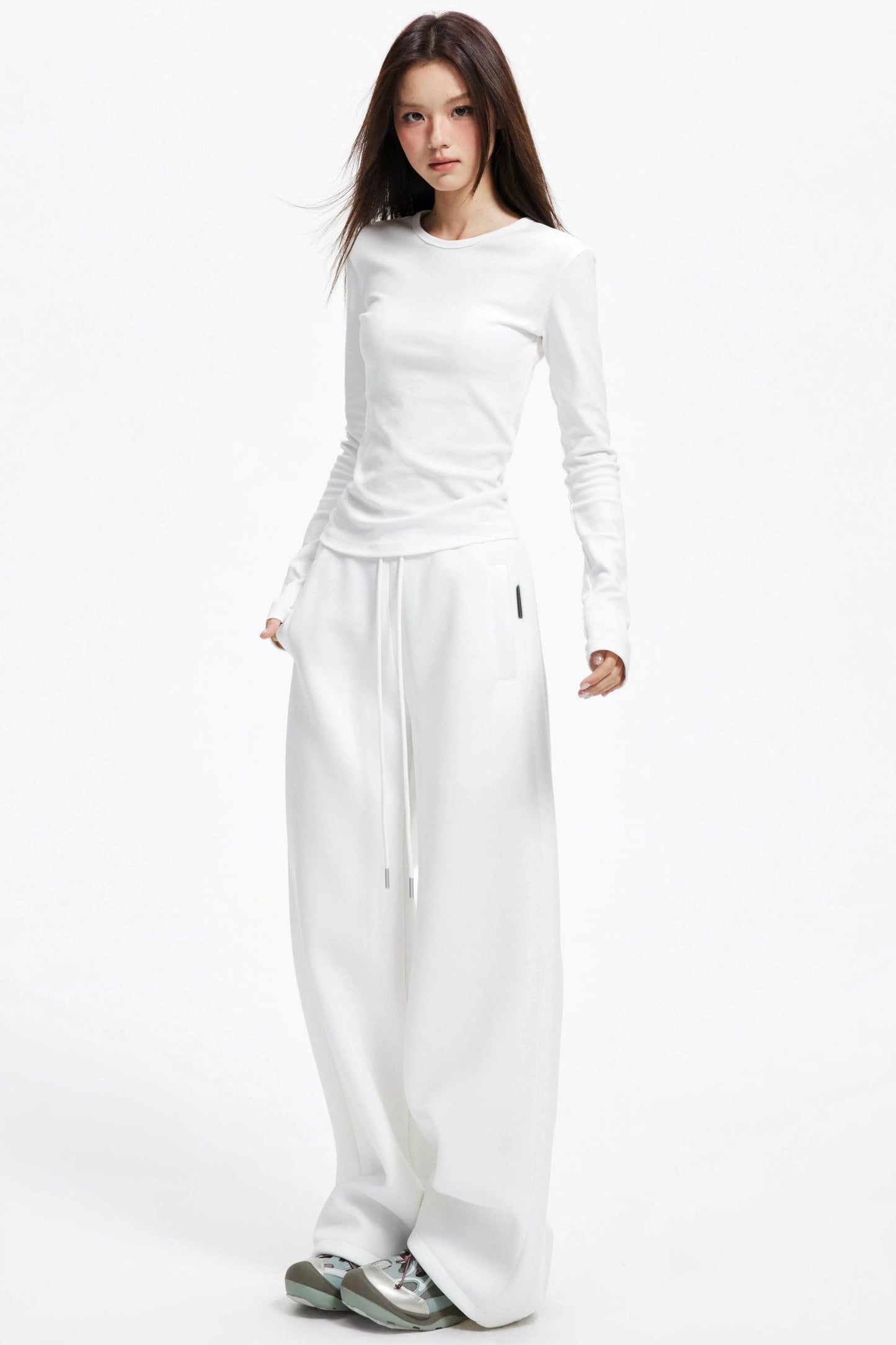 Slim Round Neck Long Sleeve Knitwear