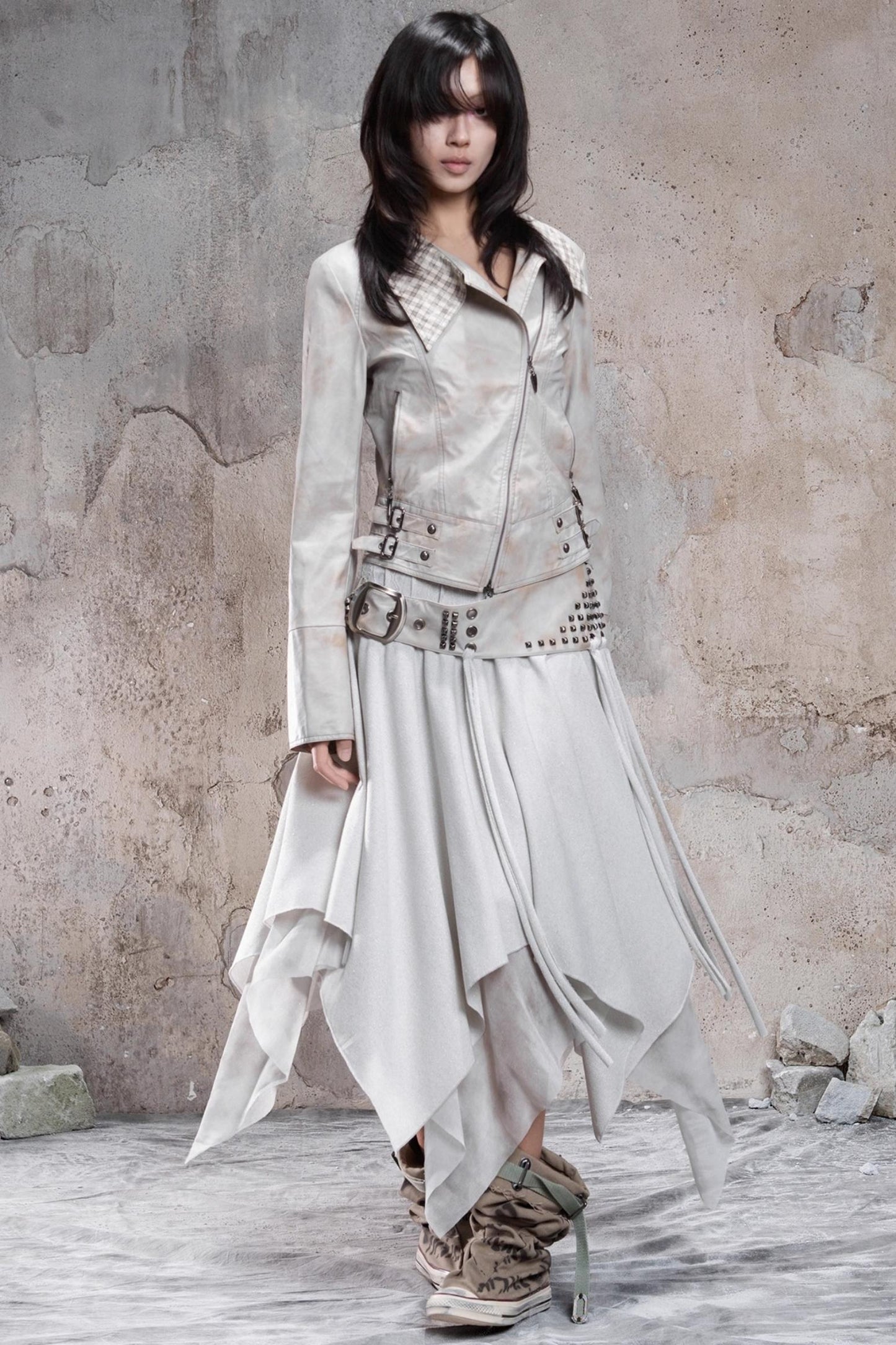 Irregular Multi-Layer Slim Rivet Skirt