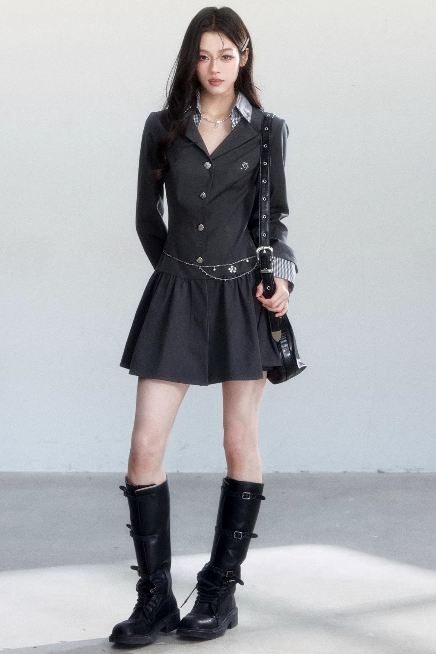 Robe Grise Intellectuelle