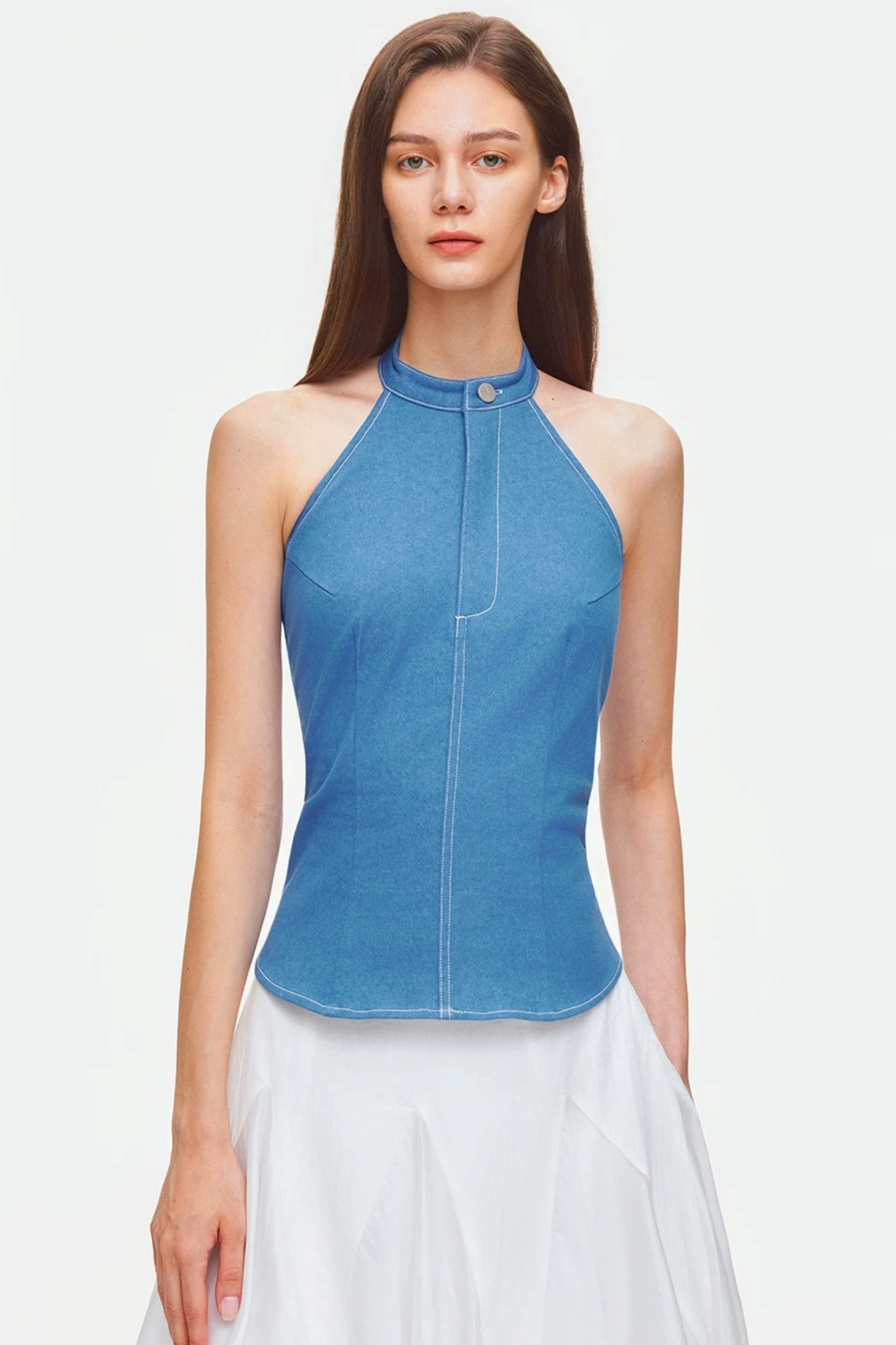 Top all'americana in denim con cuciture a contrasto e schiena scoperta
