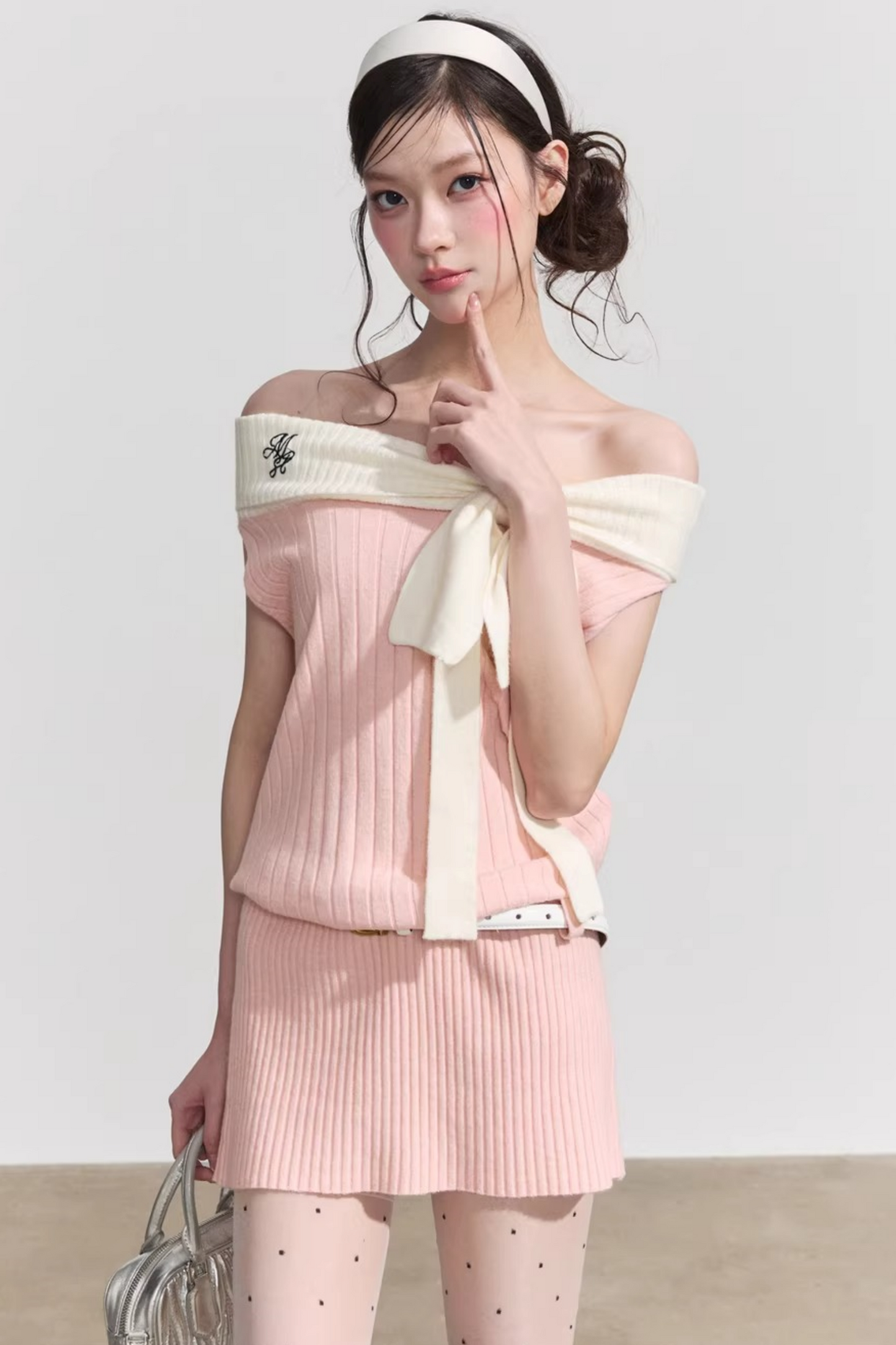 Chic One-Shoulder Bow Tie Mini Dress