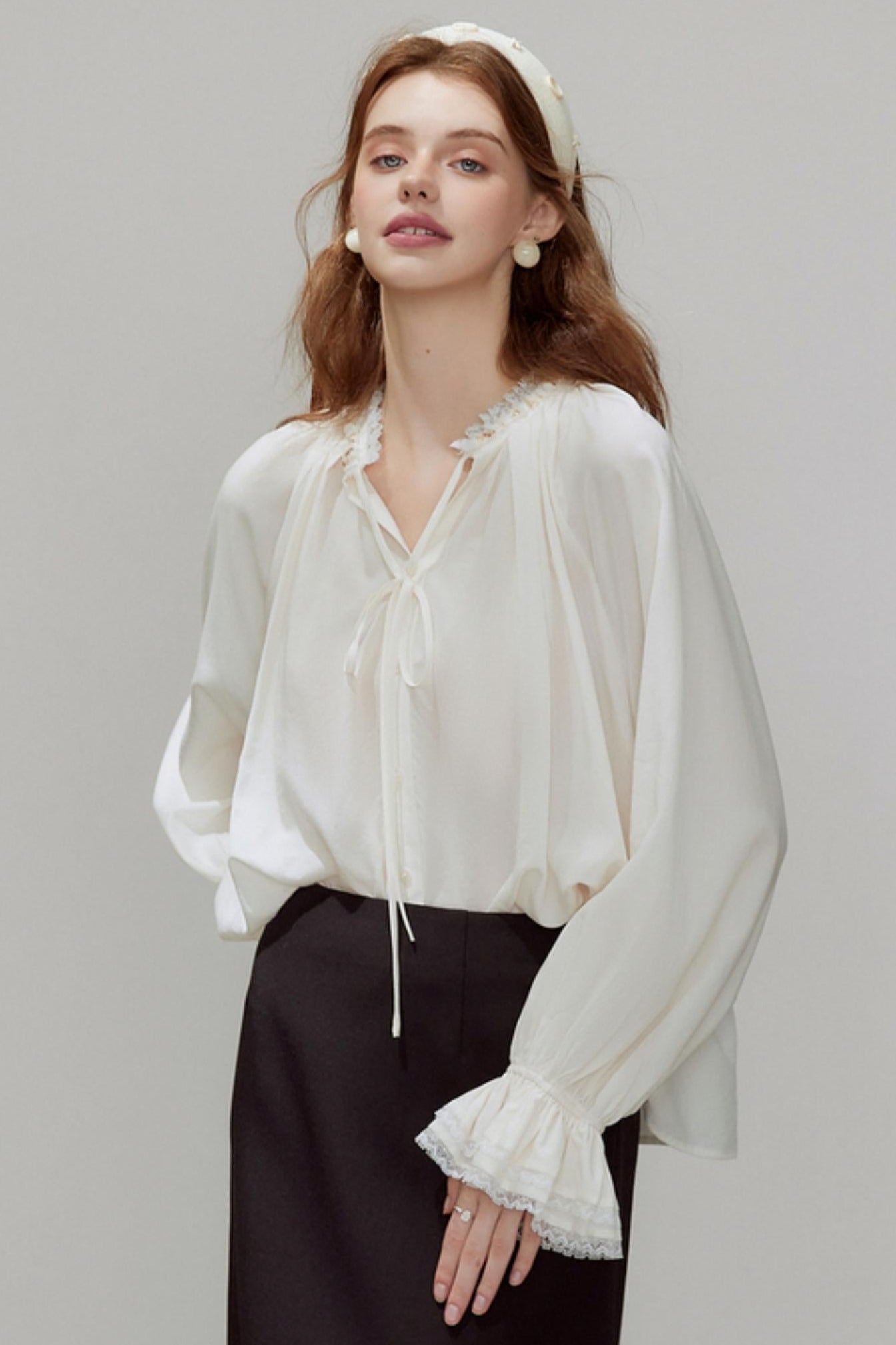 Silhouette V-Neck Shirt