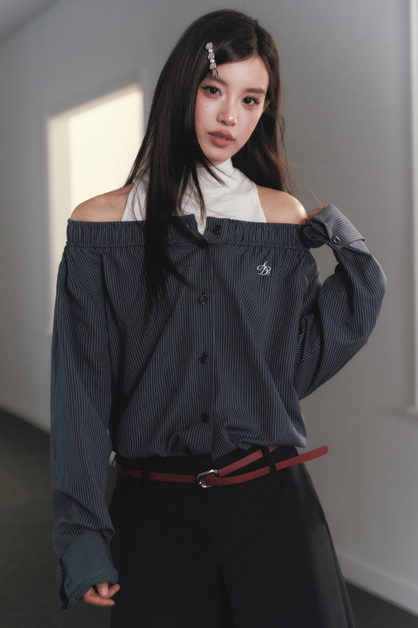 Off-Shoulder Slimming Blouse Set-Up