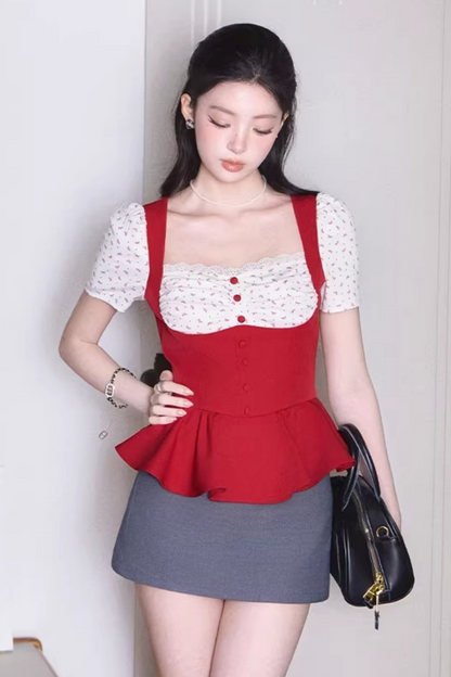 Sweet Style Waist-Cinching Floral Blouse