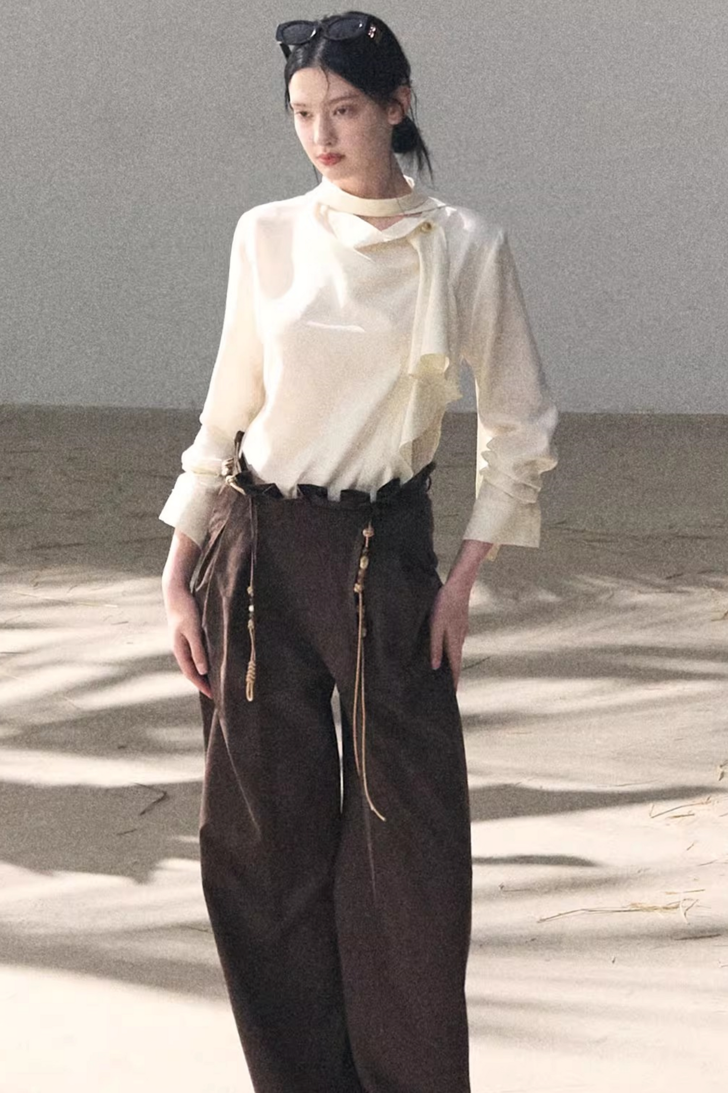 Lange Hose aus plissiertem Mikro-Samt