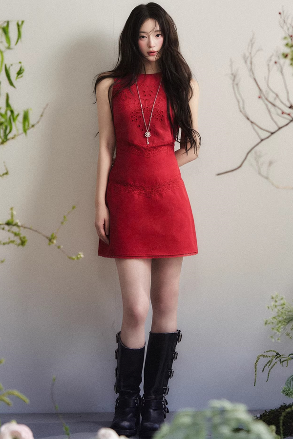 Vestido de encaje calado
