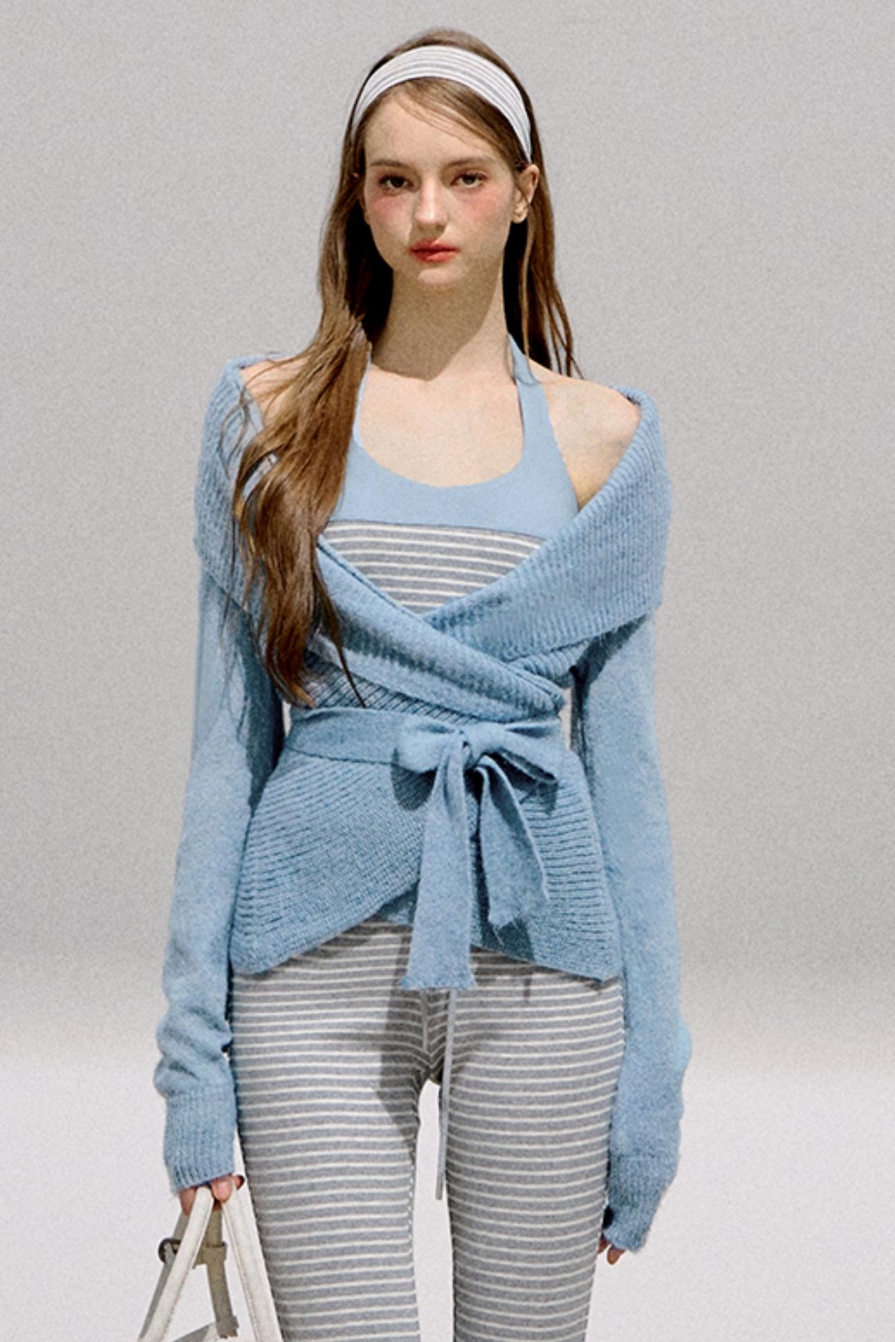 Striped Halterneck Knit Top Set-Up