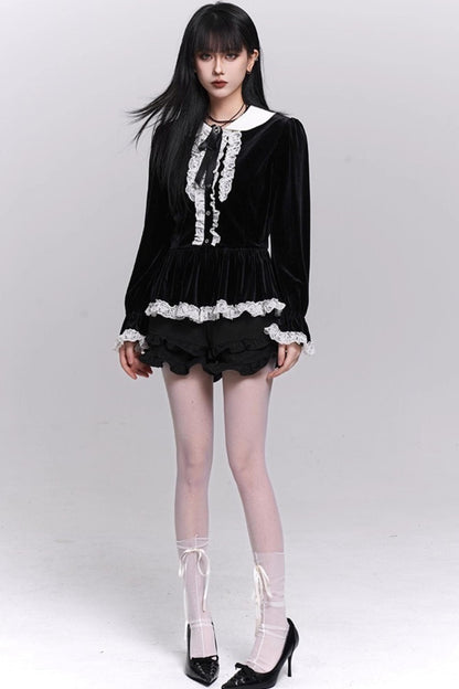 Ruffled Woolen Boot Shorts