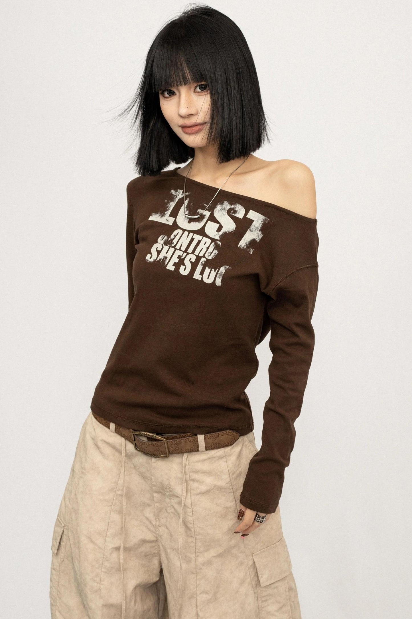 Monogram Print Off-Shoulder Slim T-Shirt