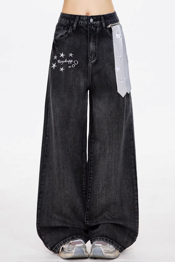 Retro Distressed Embroidered Jeans