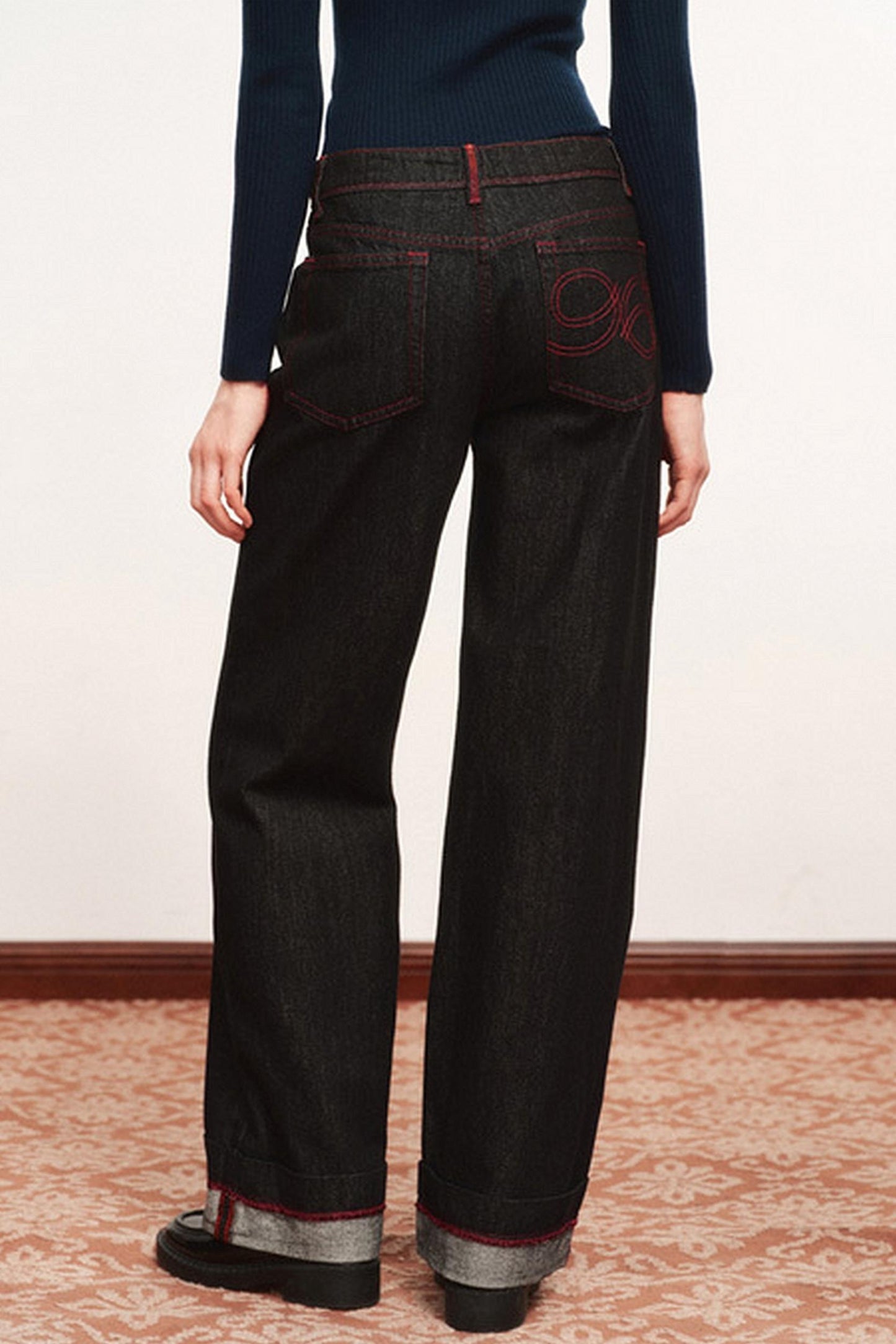 Thin High-Waisted Straight-Leg Pants