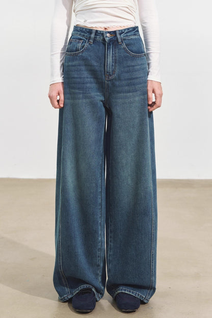 Three-Dimensional Split Wide-Leg Jeans