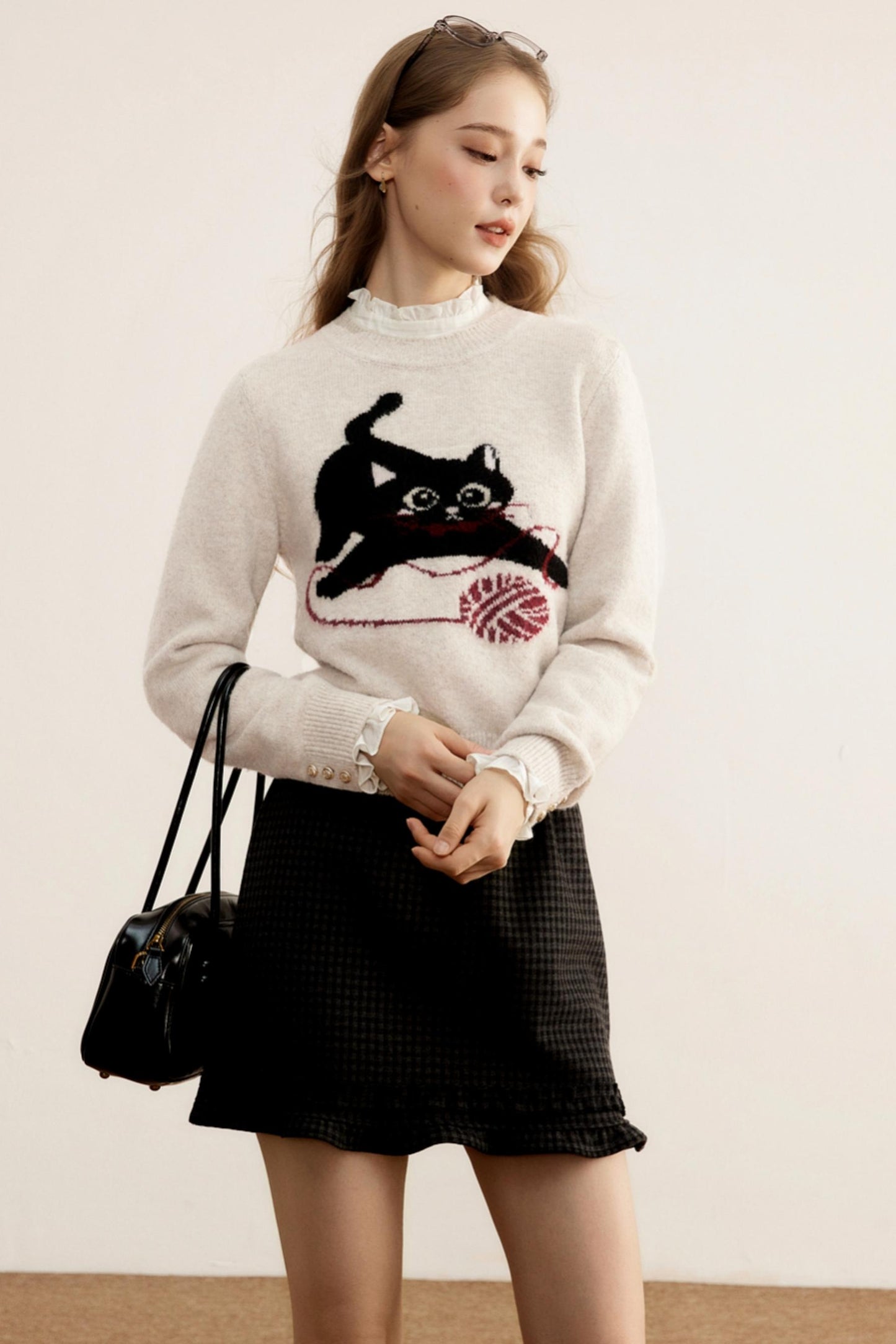 Round Neck Cat Pattern Top