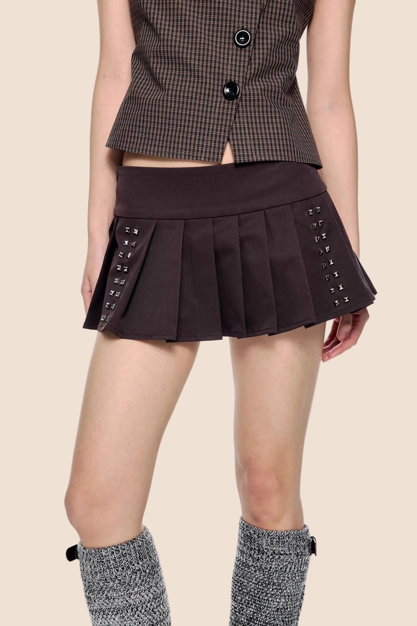 Rivet Pleated Retro Skirt