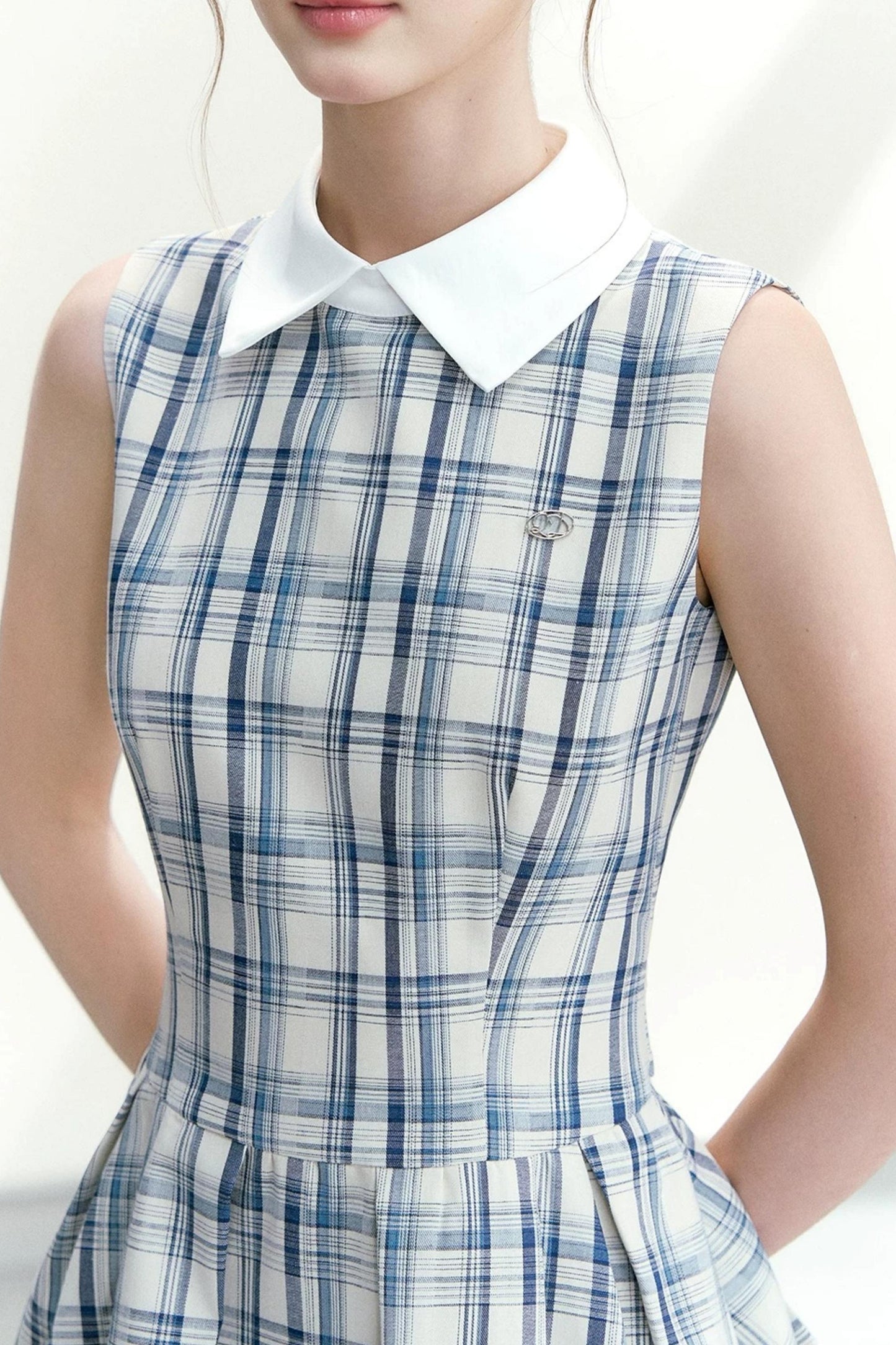 Abito elegante a quadri blu
