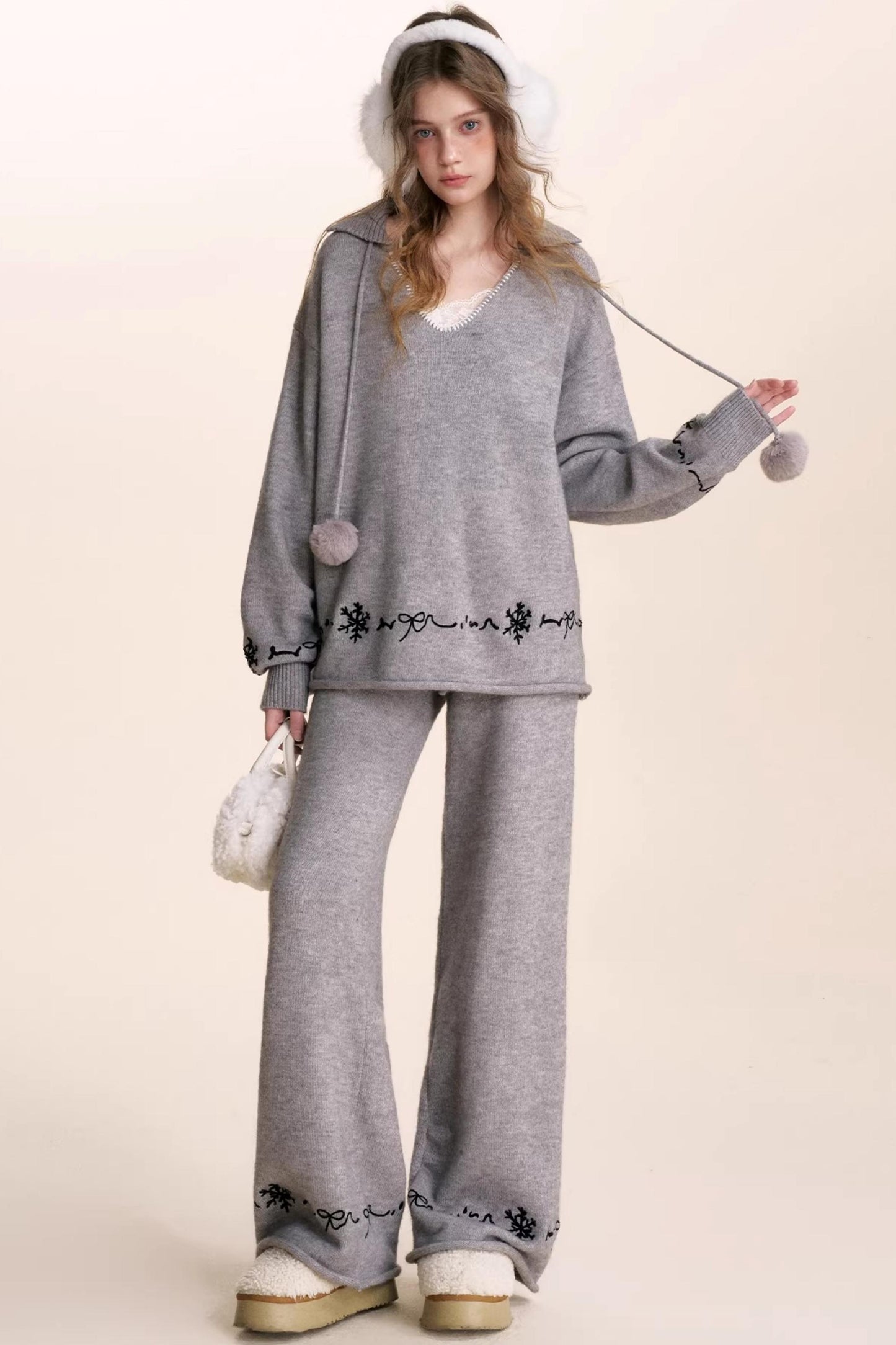 Snowflake Embroidered Knit Set-Up