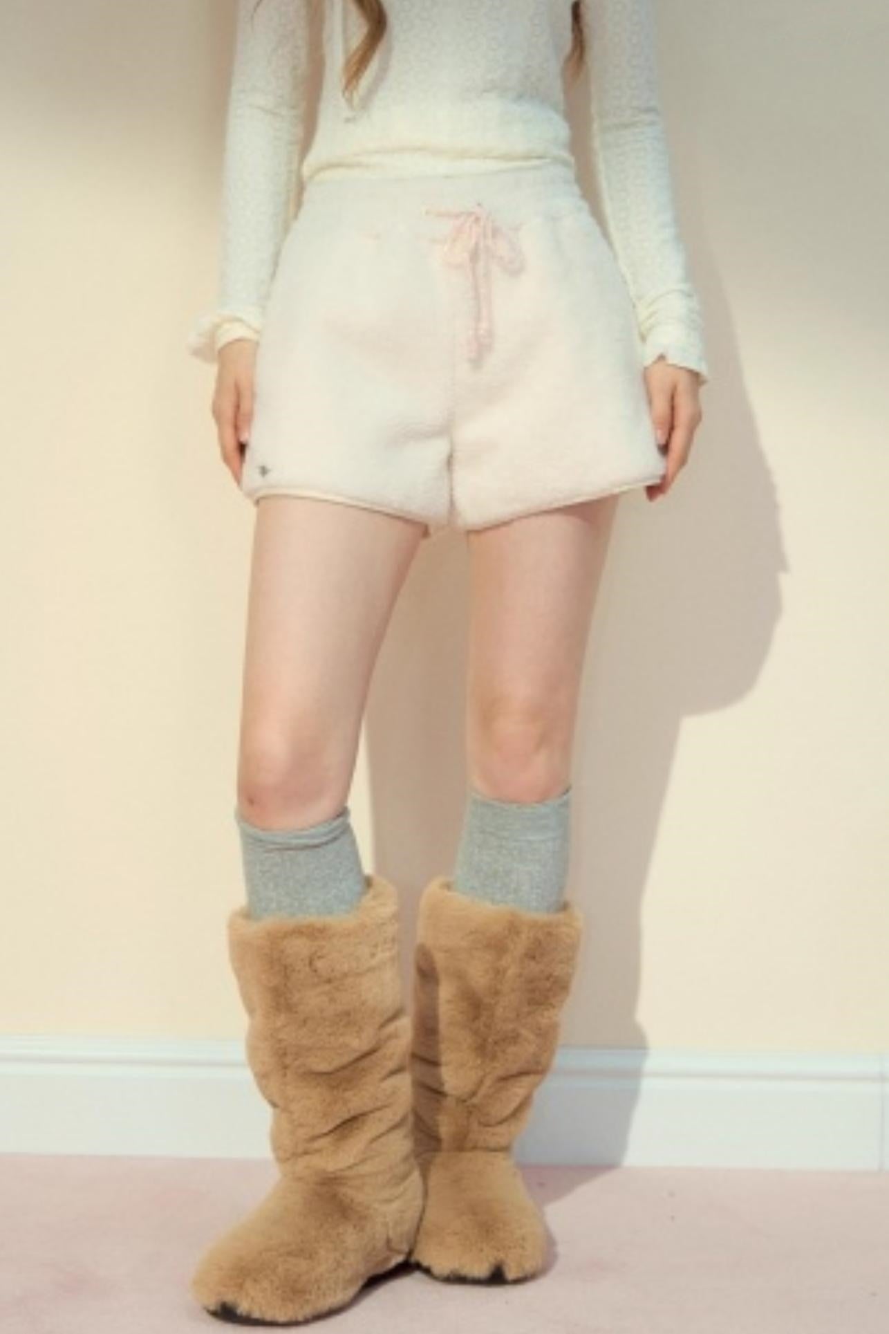 Fur Suede Versatile Lambwool Shorts