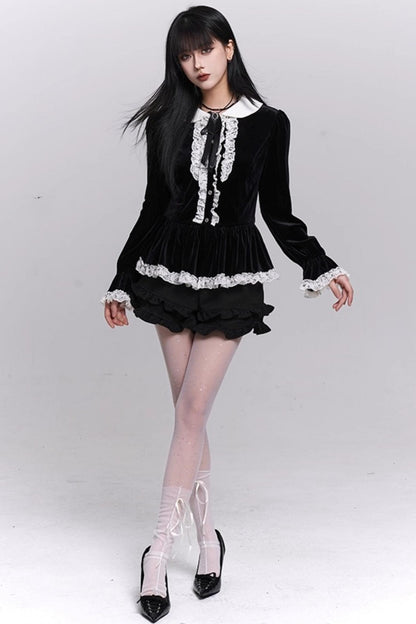 Ruffled Woolen Boot Shorts