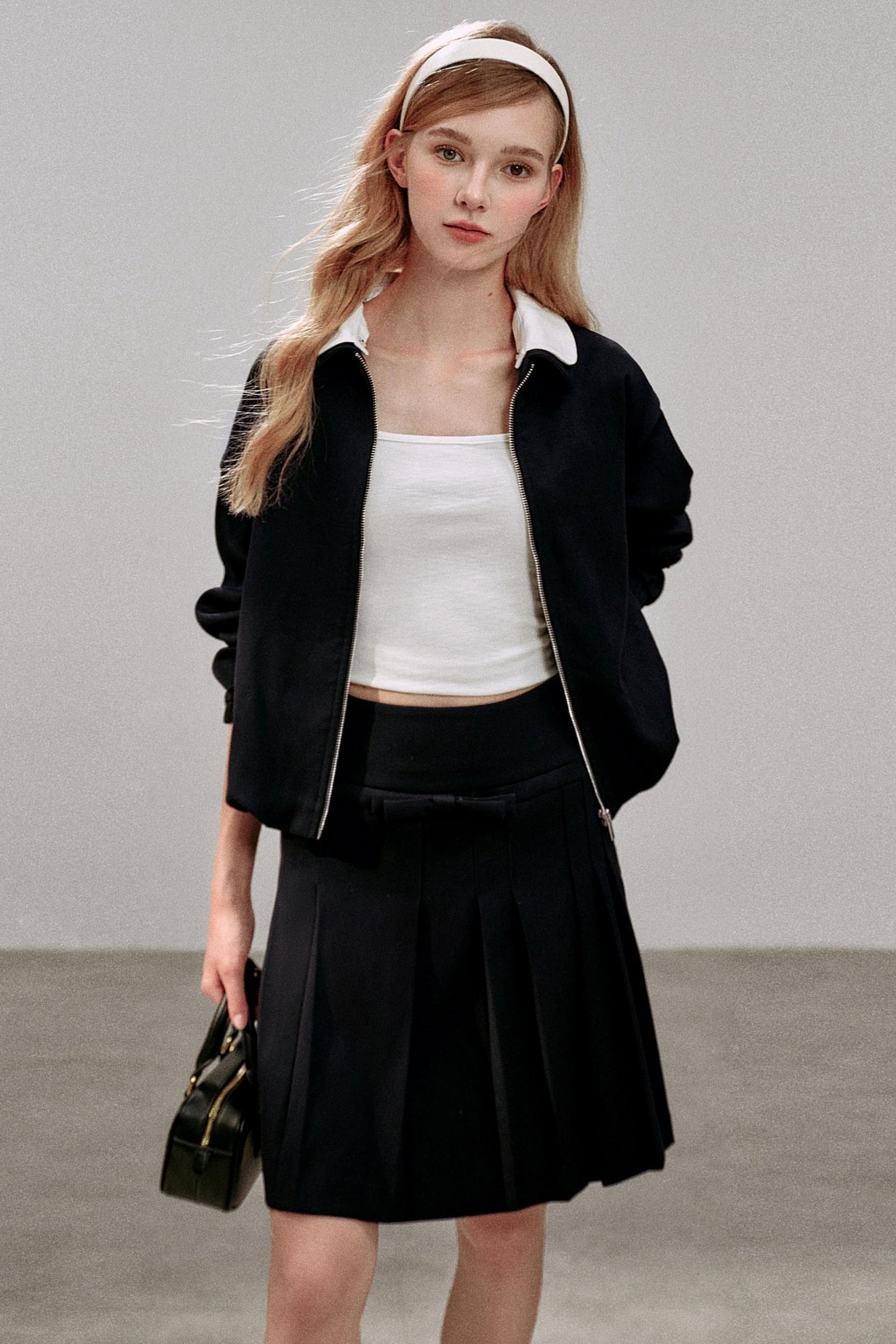 Irregular Pleated Short Skirt