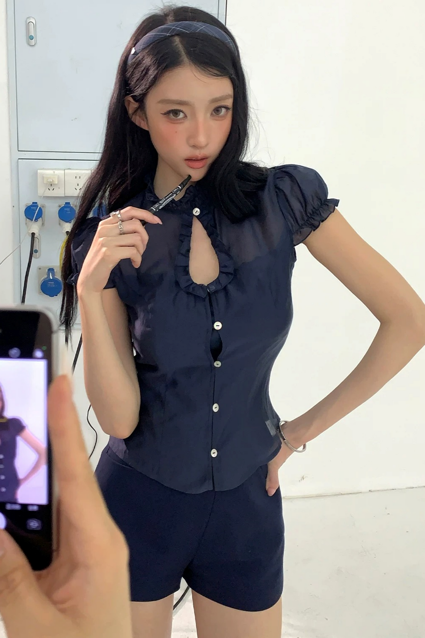 Waist-Cinching Lace Puff-Sleeve Blouse