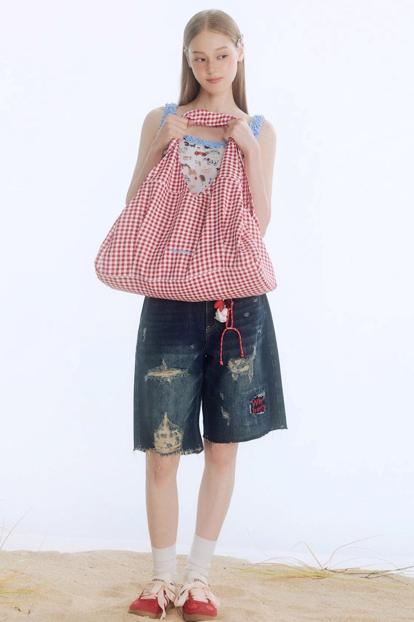 Vintage Strawberry Zipper Tote