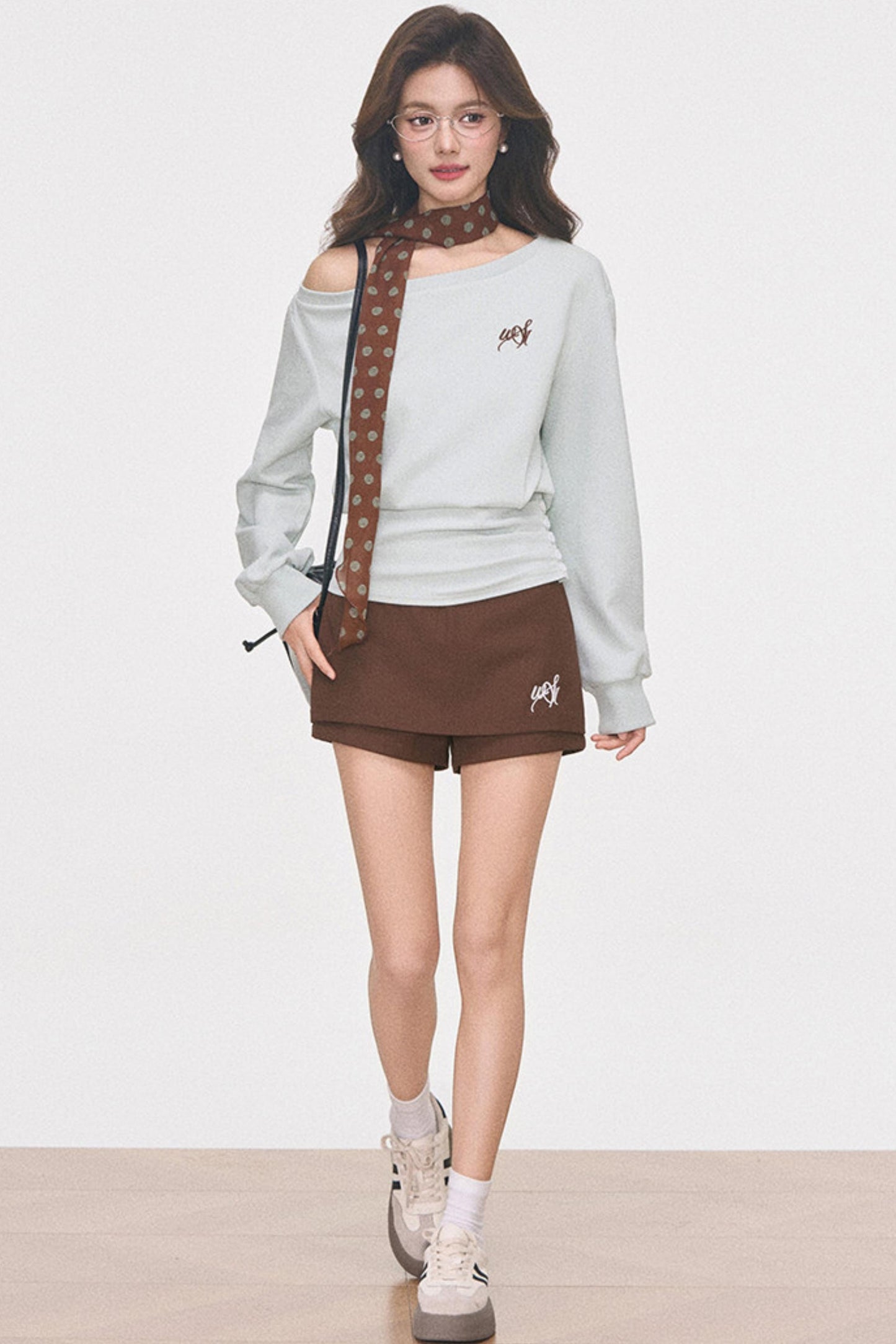 Slanted Shoulder Sweatshirt Set-Up