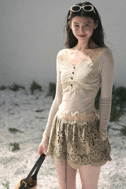 Wind Trace Lace Top