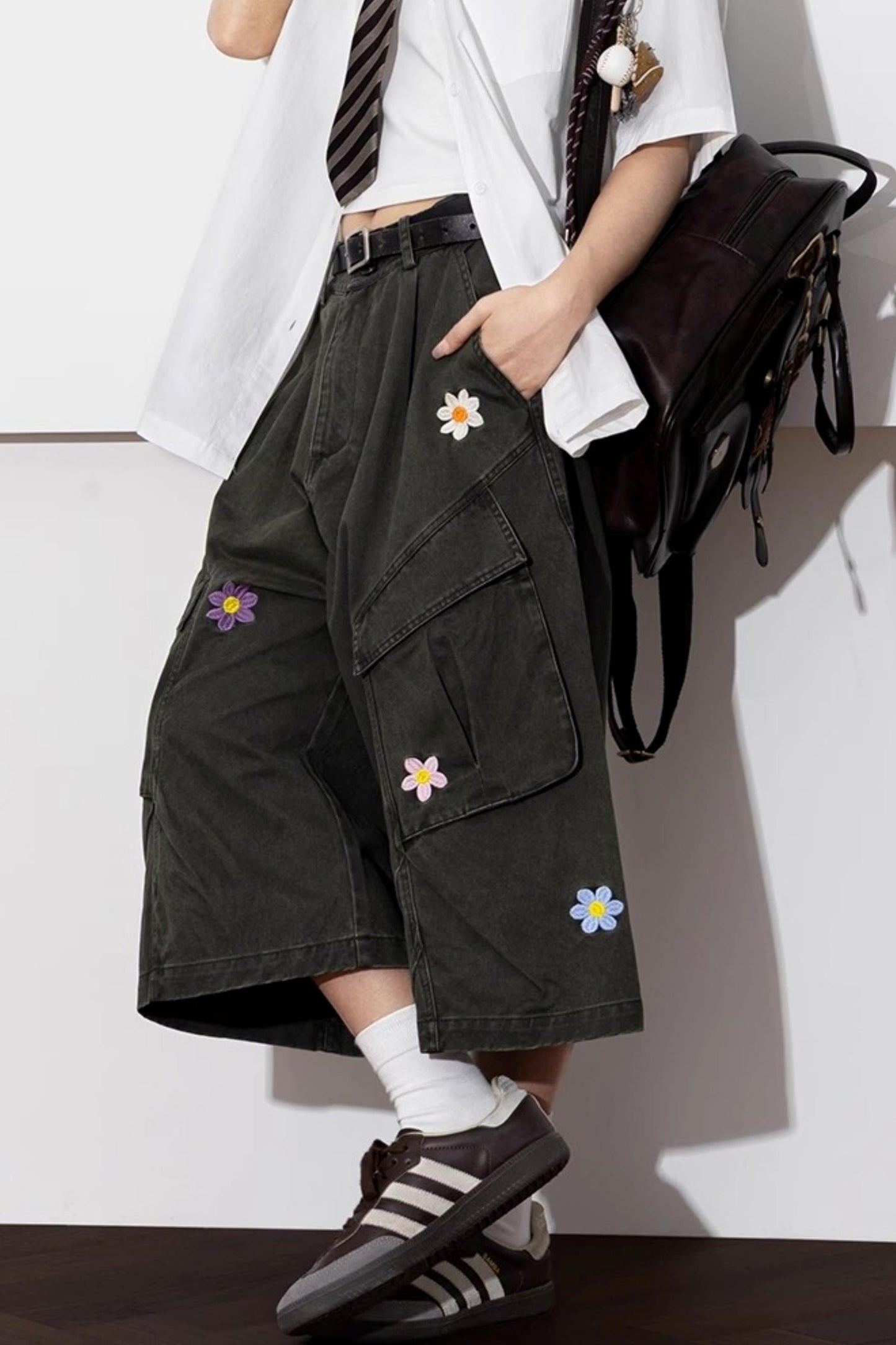 Floral Embroidered Wide-Leg Shorts