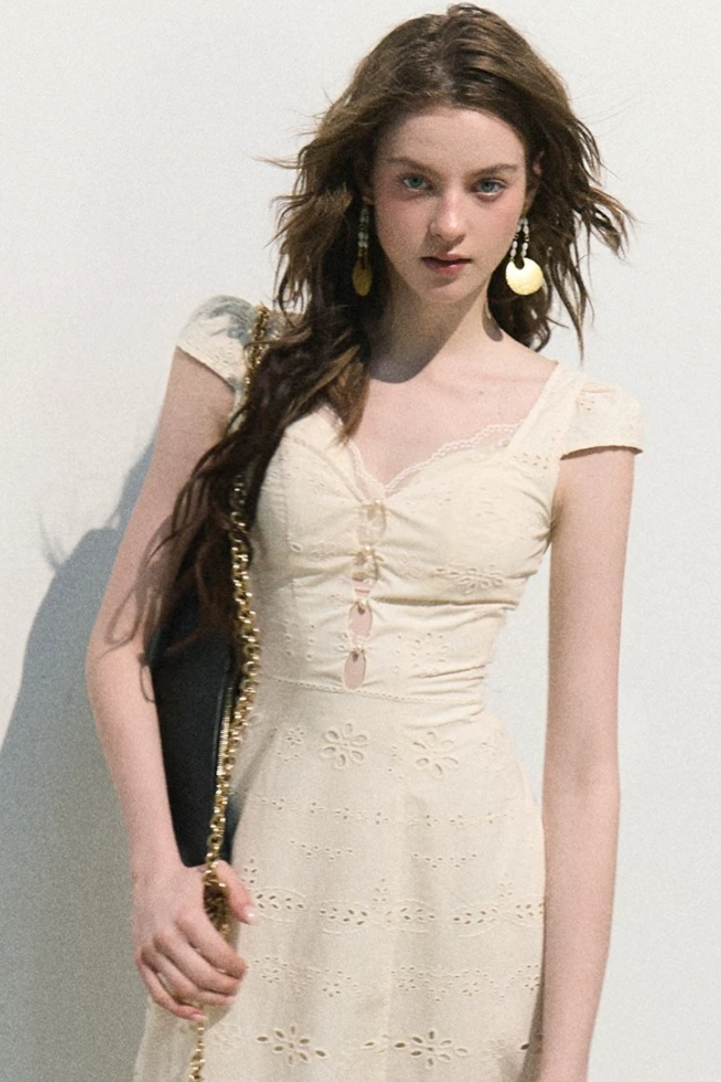 Trägerkleid mit französischer Spitze