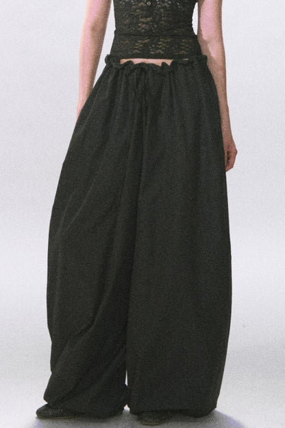 Pantalones farol negros fruncidos