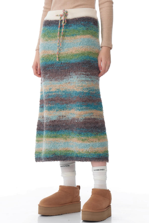 스트라이프 슬림 핏 피쉬테일 미디 스커트 