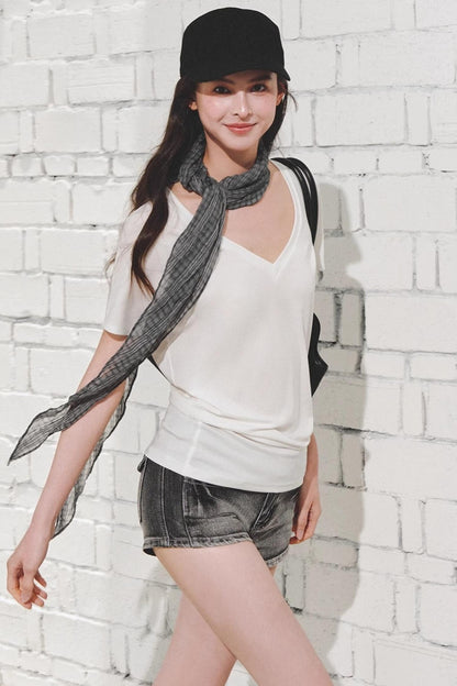 Effortless V-Neck Bat Sleeve Top