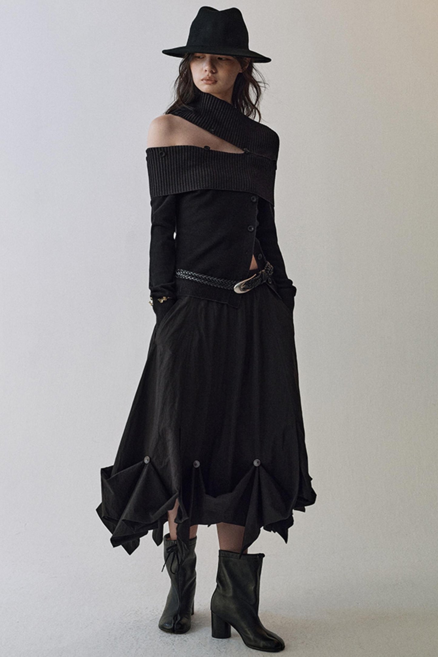 Light And Shadow One-shoulder Top