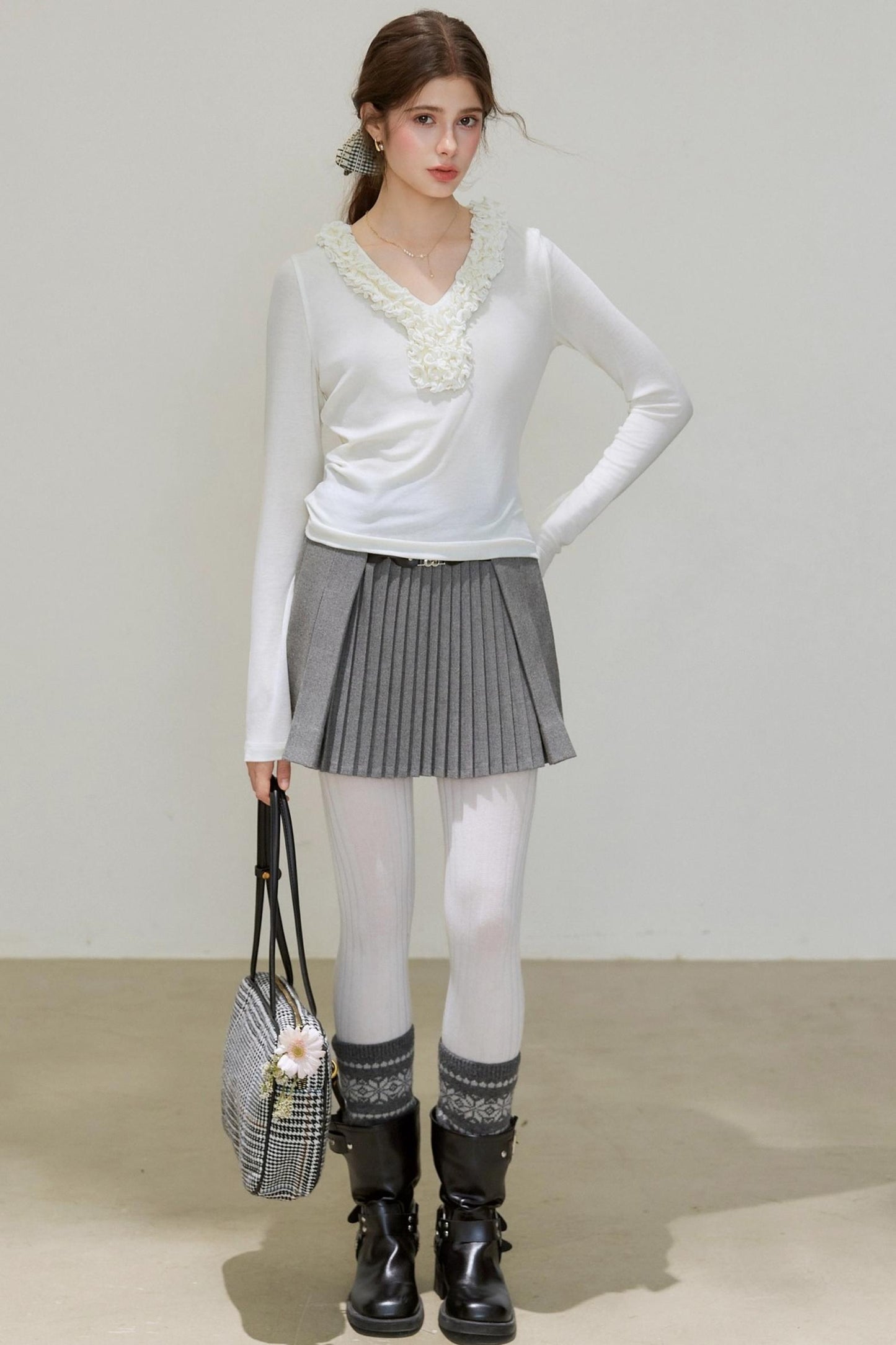 V-Neck Long-Sleeved Base Shirt