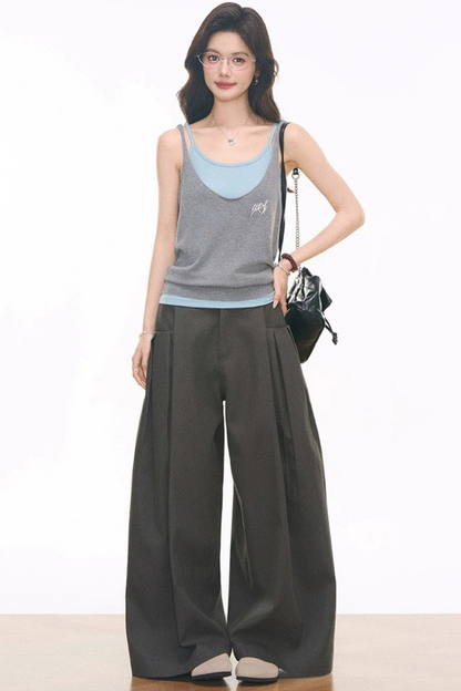 Completo canotta, gilet e pantaloni a maglia