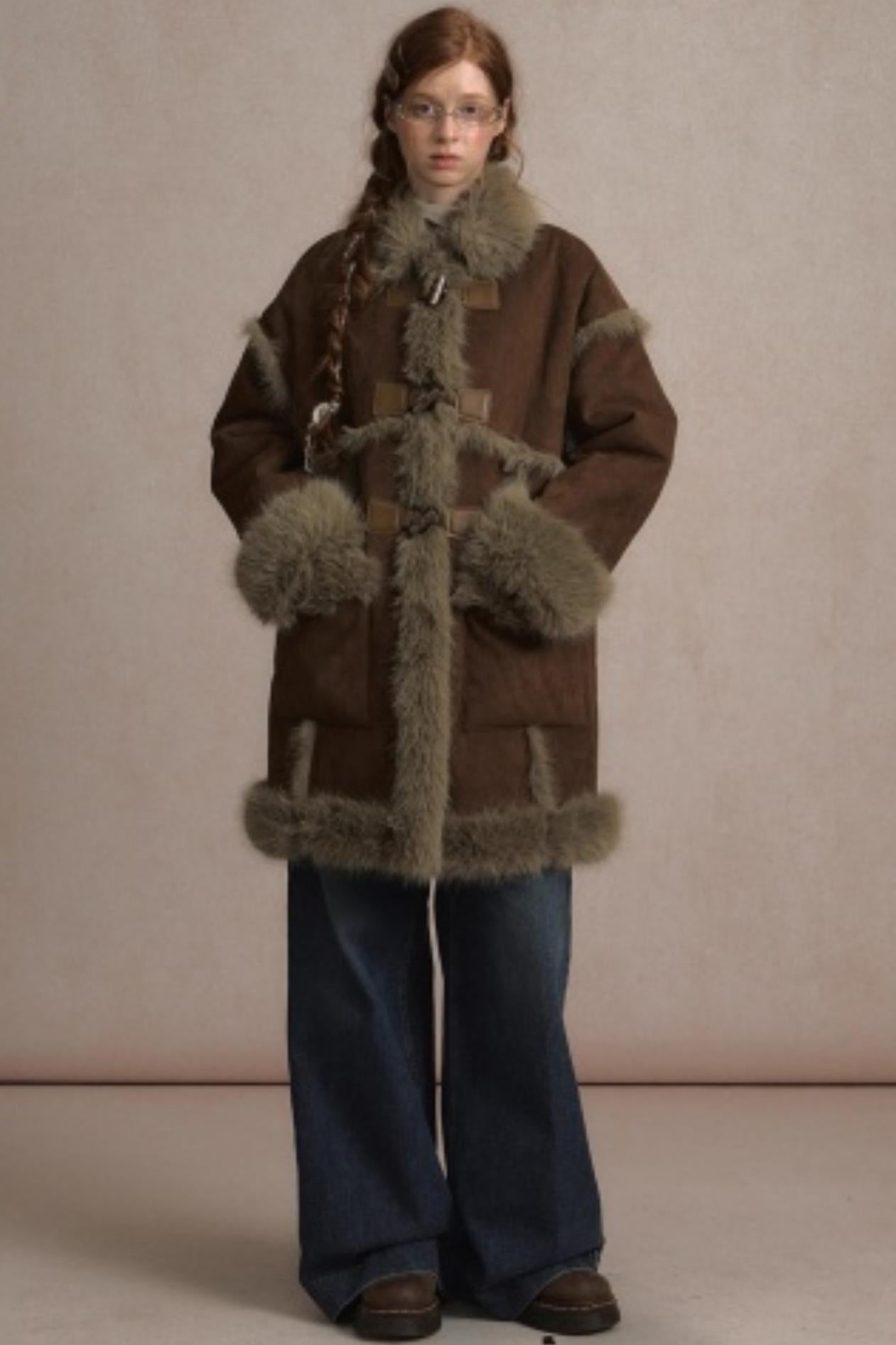 Integrated Fur Collar Horn Button Jacket