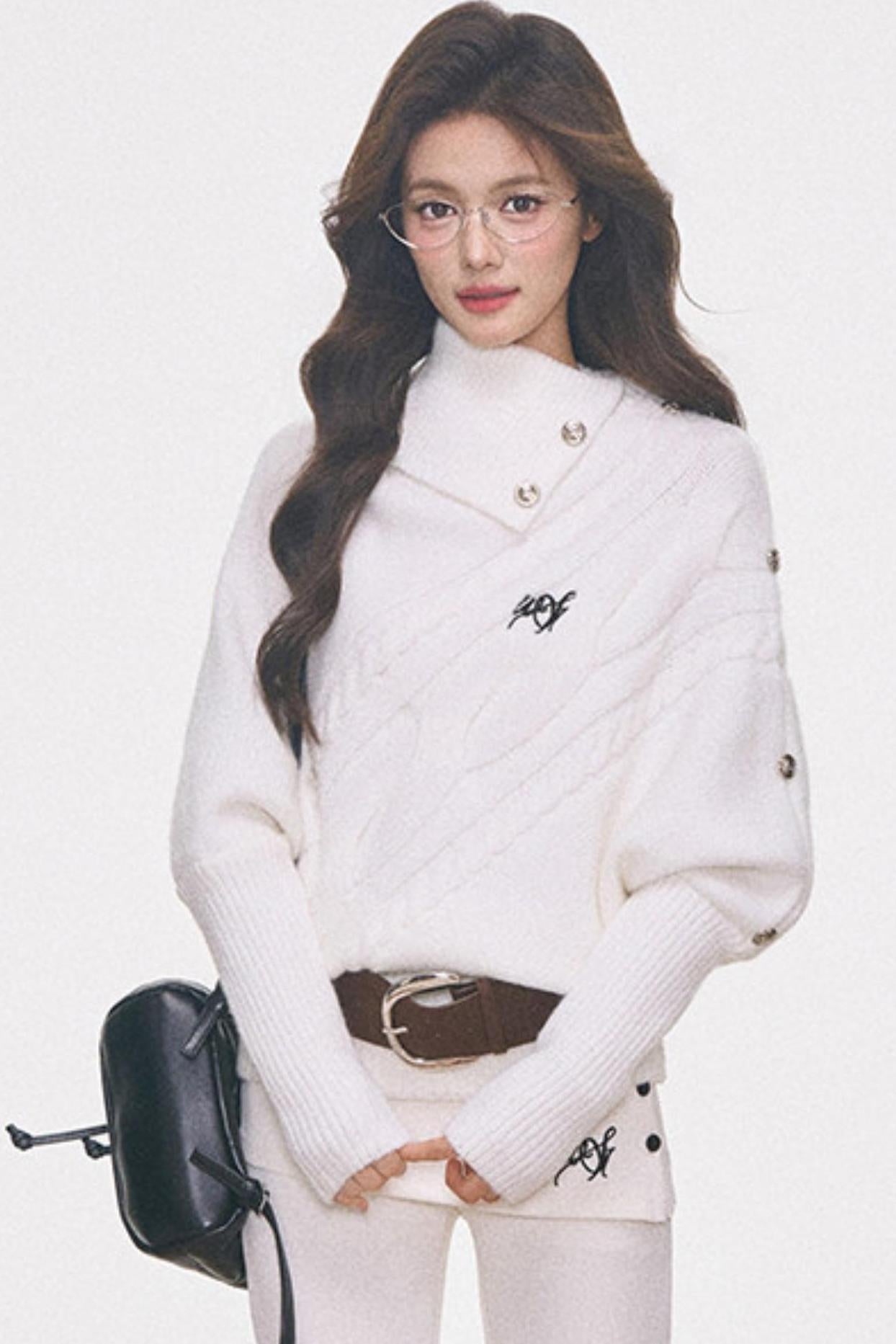 Cable Knit Waist-Cinching Sweater Set-Up